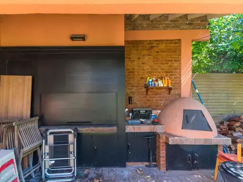 Casa 5 ambientes con 3 baños