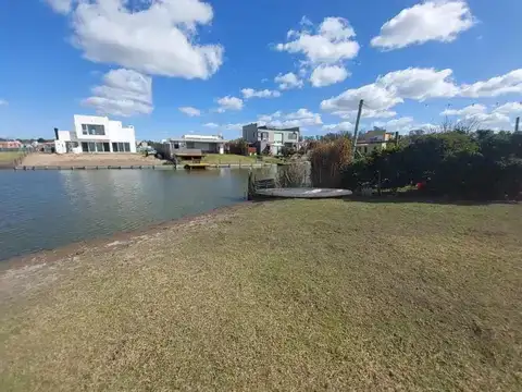 Terreno en Venta 20  mts Frente