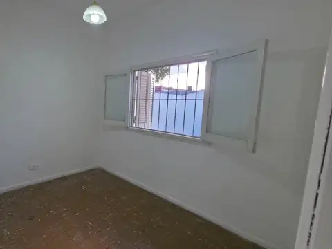 Casa en Alquiler en Llavallol, $ 665.000