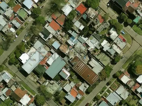 El parque 8400, Piso 0