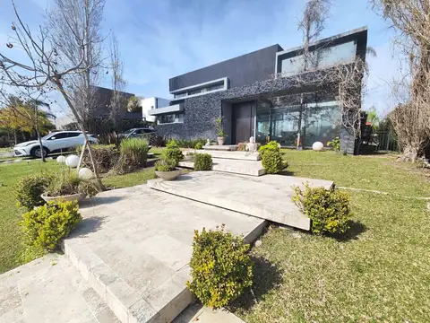 Casa venta Barrio San Benito Tigre Lote al rio