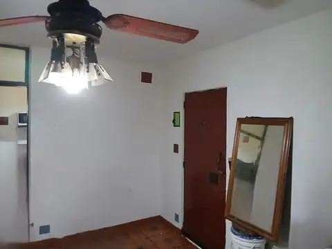 Directorio 1800, Piso P. Baja