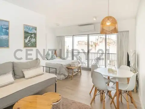 Venta 9 piso muy luminoso zona UADE, Capital Federal