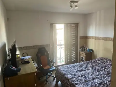 Departamento 4 ambientes con 2 baños