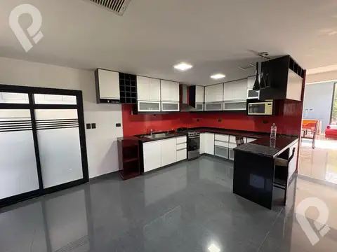 Casa en Alquiler Temporal en El Lauquen, USD 5.700