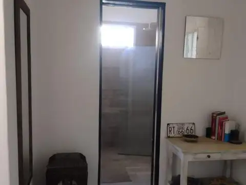 VENTA CASA 3 AMBIENTES CON PILETA Y JARDIN EN LOS POLVORINES