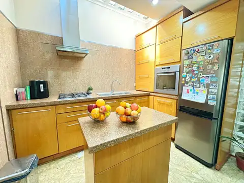 Depto Tipo Casa 4 ambientes con 2 baños