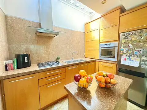 Depto Tipo Casa en Venta con 1 cocheras