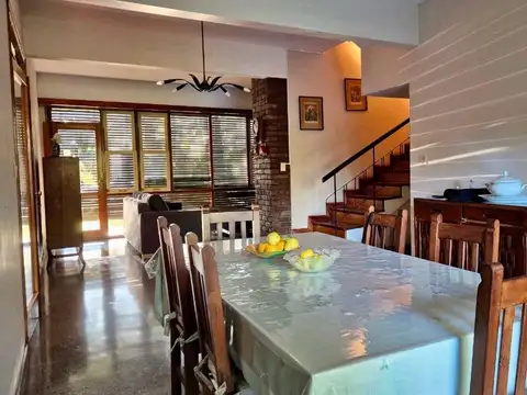 Casa 4 ambientes en Villa Ballester