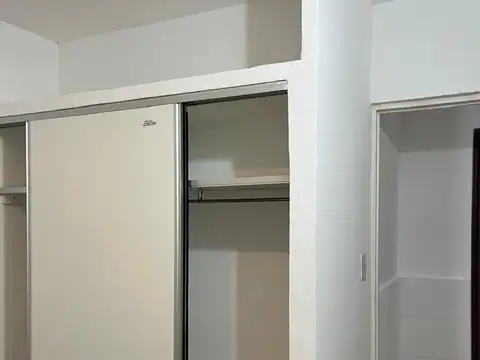 Depto Tipo Casa en Alquiler en Parque Patricios, $ 600.000
