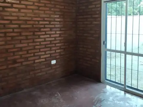 Casa en Alquiler en Villa Mercedes, $ 450.000