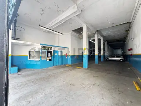 Garage  Depósito  venta Monserrat Centro