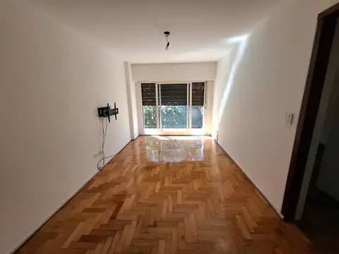 Colombres 700, Piso 3