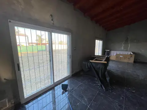 Las Parejas  al 3300