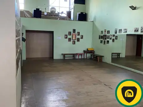 EDIFICIO COMERCIAL VENTA - SAN MIGUEL  (SALON PA - LOCAL - GARAGE - DEPTO 2 AMB PB)