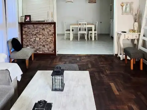 Depto Tipo Casa en Venta en Lomas del Mirador, USD 90.000