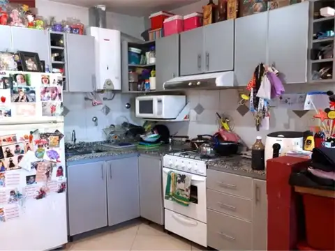 Casa 5 ambientes con 2 baños
