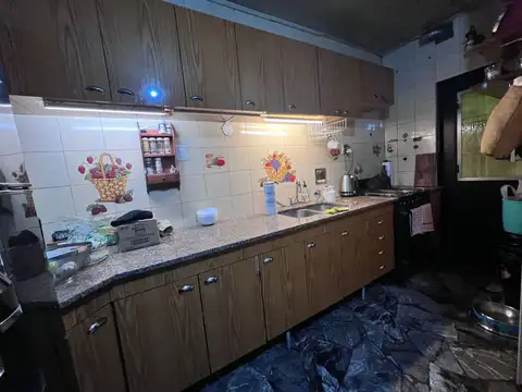 VENTA CASA 4 AMB MULTIFAMILIAR  MORÓN APTO CREDITO