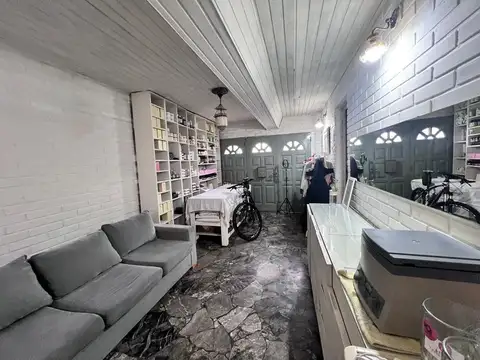 VENTA CASA 4 AMB MULTIFAMILIAR  MORÓN APTO CREDITO