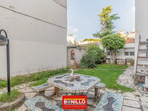Depto Tipo Casa 5 ambientes con 1 baño