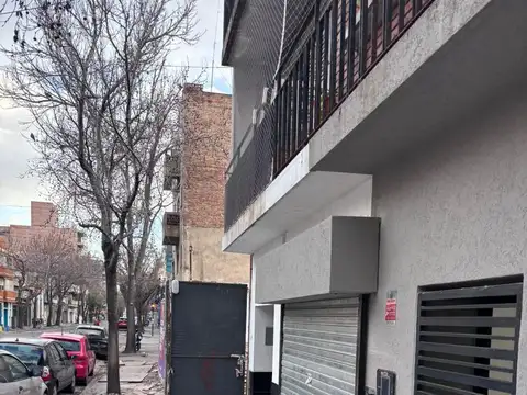 Local en Alquiler en Pichincha, $ 400.000