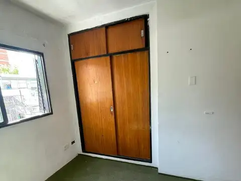 Depto Tipo Casa en Venta 42 años