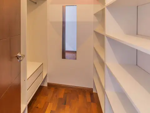 Departamento en Alquiler con 1 cocheras