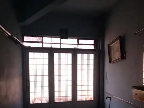 Local en Venta Via Púb.