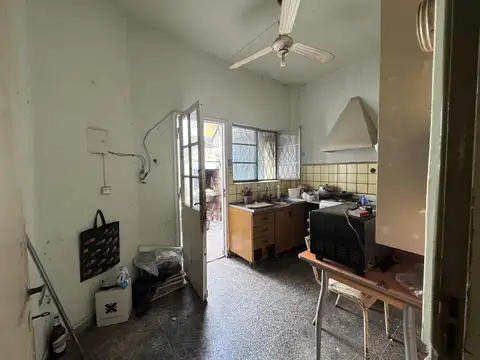 Depto Tipo Casa en Venta en Villa del Parque, USD 320.000
