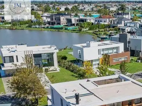 VENTA DE CASA EN TERRALAGOS