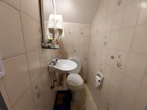 AMPLIO DUPLEX CON COCHERA SOLO 2 EN EL LOTE