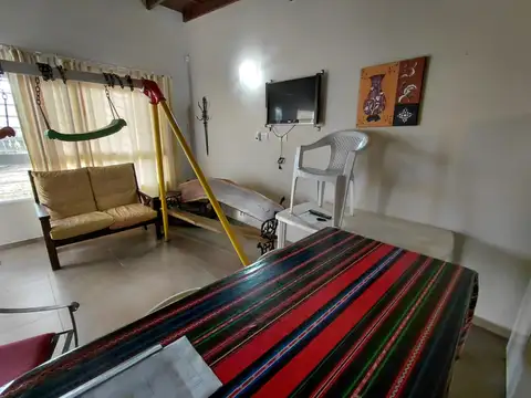 Casa 3 ambientes con 1 baño