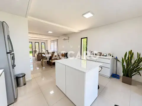 Casa en Venta al Oeste