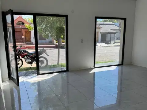 Local en Alquiler en Trenque Lauquen, $ 400.000