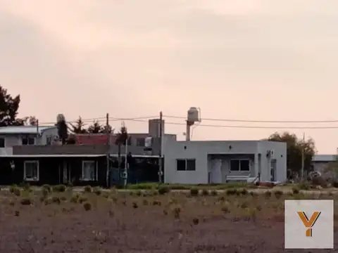 27 y 637