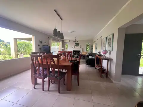 Venta Casa - Barrio Santa Catalina - Benavidez