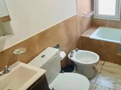 Departamento en Alquiler con 1 cocheras