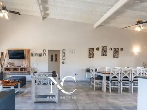 Casa 5 ambientes con 3 baños