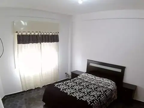 Excelente departamento de 2 ambientes con terraza y quincho 