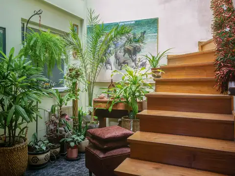 CASA 5 AMBIENTES EN VENTA EN BURZACO APTO CRÉDITO