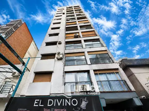 ALQUILER DEPARTAMENTO 2 AMBIENTES. "APTO PROFESIONAL o VIVIENDA " PLENO CENTRO DE QUILMES