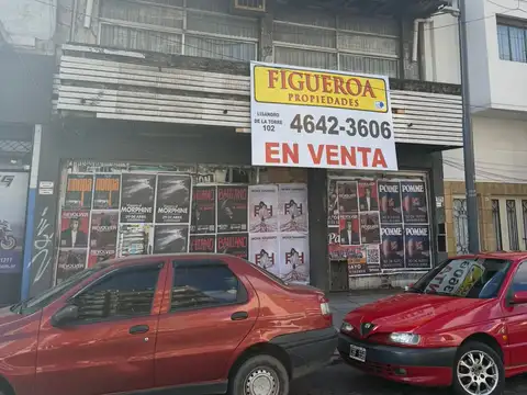 EXCELENTE LOCAL SOBRE RIVADAVIA