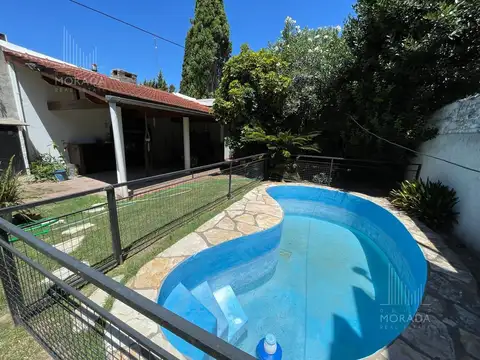 Casa en venta en Don Torcuato 3 dorm jardin pileta