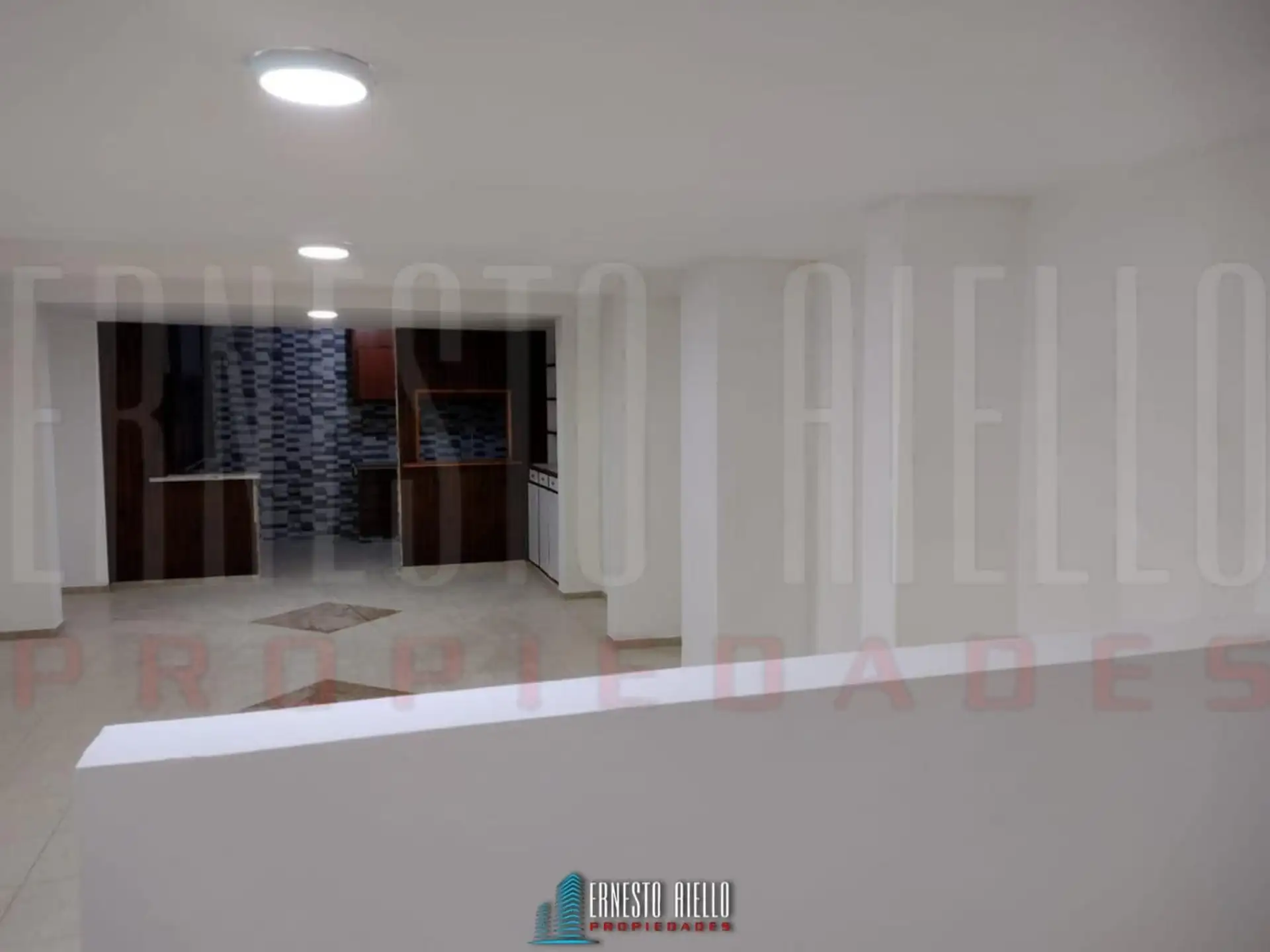 Depto 3 amb, 100m² en pleno centro — Moreno 2400