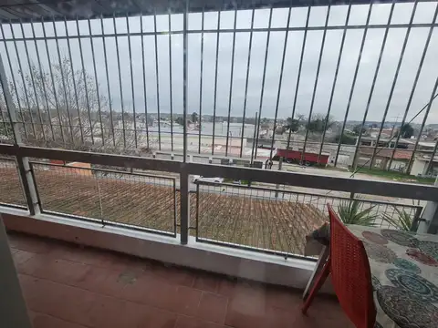 Depto Tipo Casa en Alquiler de 2 dormitorios