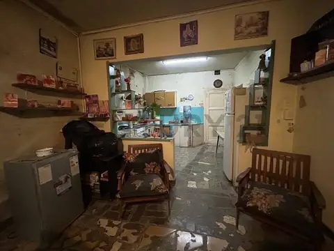 San Luis 100, Piso 0