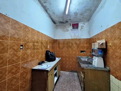 PH VENTA DOMINICO AVELLANEDA 3 AMBIENTES A REFACCIONAR PERMUTA