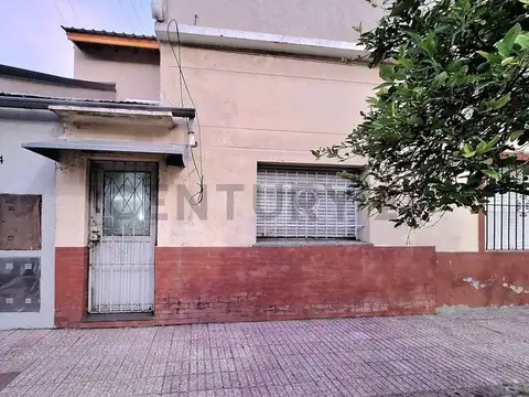 PH VENTA DOMINICO AVELLANEDA 3 AMBIENTES A REFACCIONAR PERMUTA