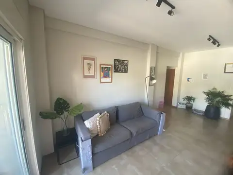 Departamento en Alquiler en Villa Ballester, $ 700.000