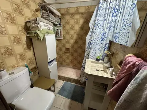 Chalet sobre Avenida Mosconi, sobre lote 357m2